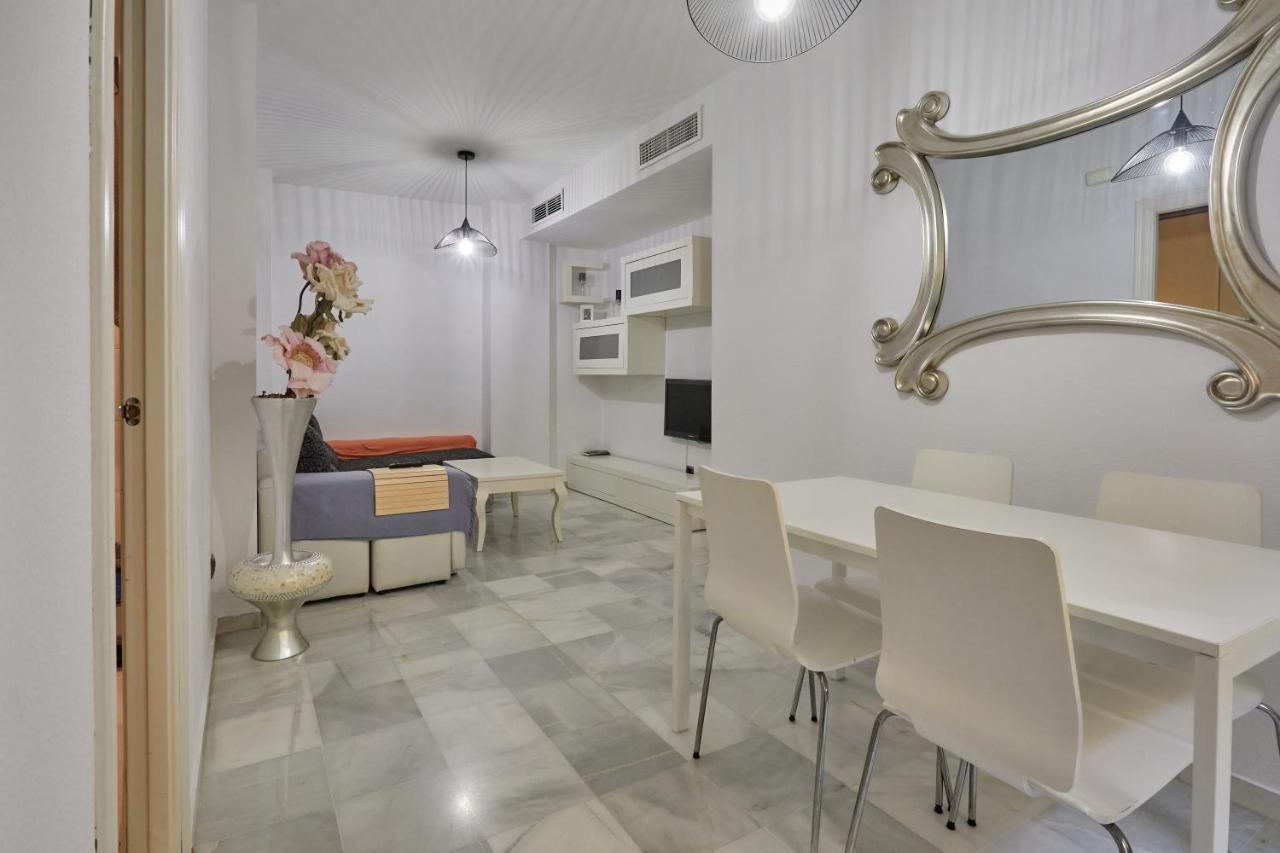 Two Bedrooms Leonor Davalos Sevilla Exterior foto